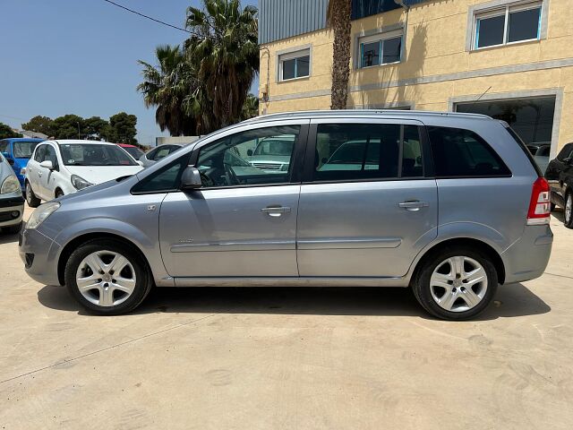 OPEL ZAFIRA DESIGN 1.6 SPANISH RHD IN SPAIN 131000 MILES 7 SEATS SUPERB 2010